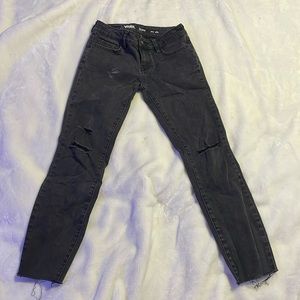 Low rise skinny jeans
